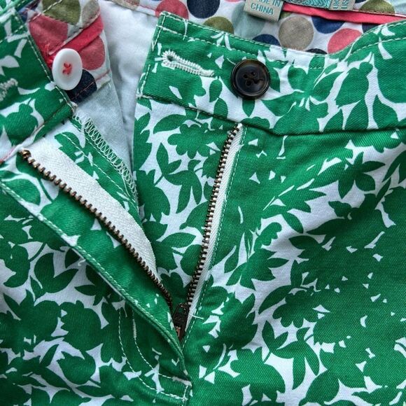 Boden Bermuda Chino Shorts Emerald Green White Floral Pattern Cotton size 10 - Picture 7 of 14